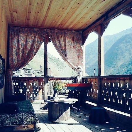 Makratela Hotel Akhmeta Екстериор снимка